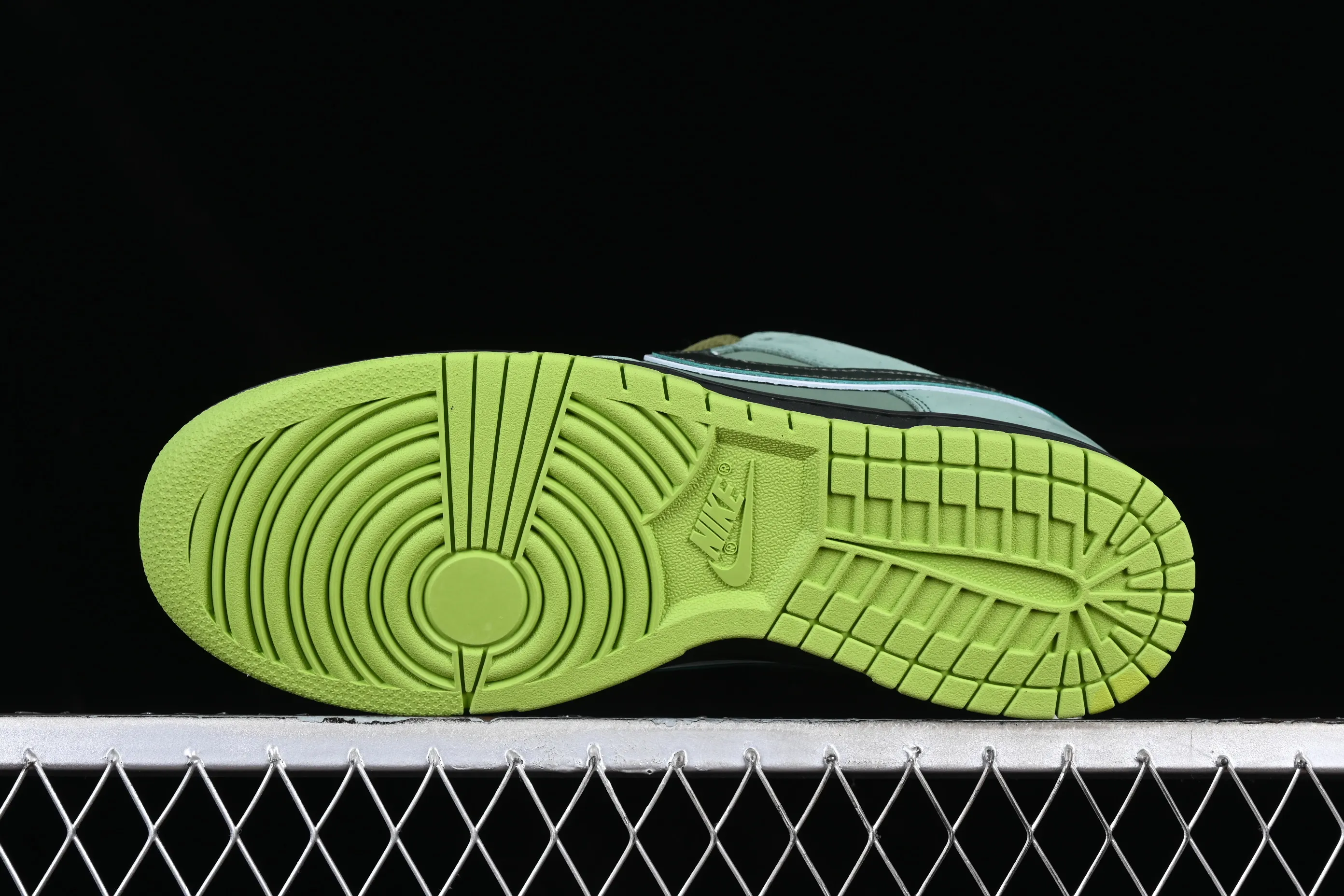 All Categories Nk SB Dunk Series Nk SB Dunk Low Low-top sneakers Concepts x Nk Dunk Low Pro SB "Green Lobster" Green Lobster SB low-top sports and leisure sneakers BV1310-337
